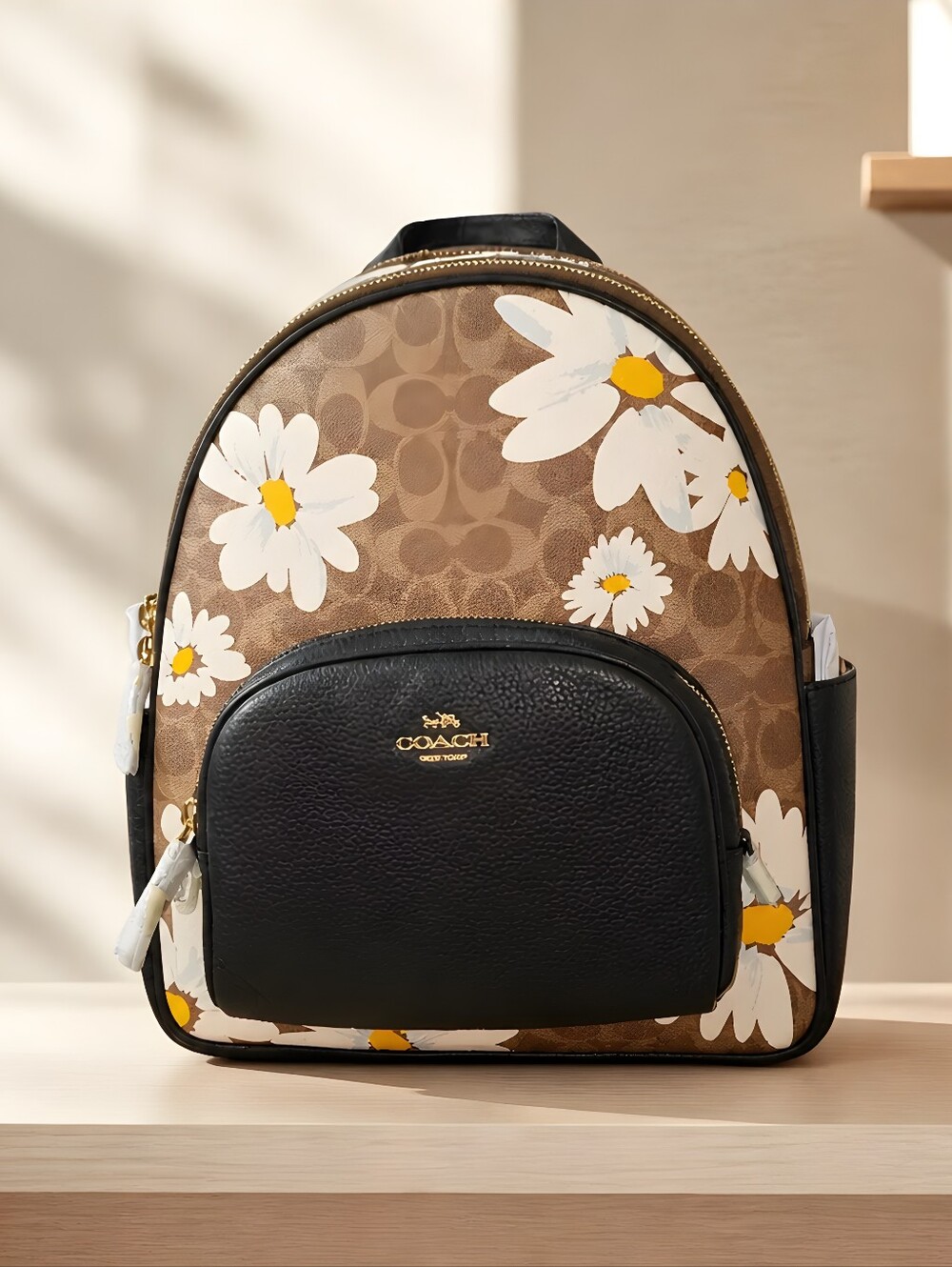 NWT - Coach Court Backpack in Signature Canvas with Daisy Print Year 2024